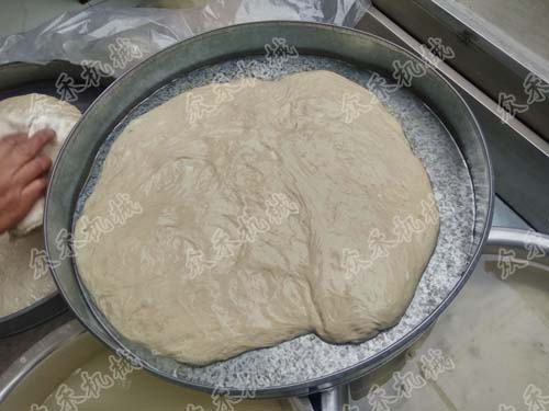 撕面筋机的使用方法准备蒸面筋